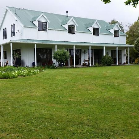 Jacaranda Lodge Coromandel Exterior photo