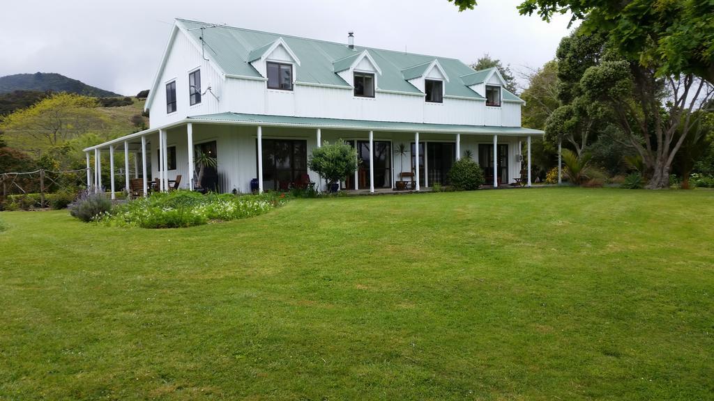 Jacaranda Lodge Coromandel Exterior photo